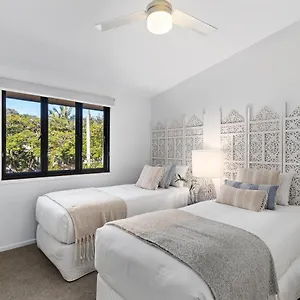 Riverfront Splendour, Ideal For Families Noosa Heads