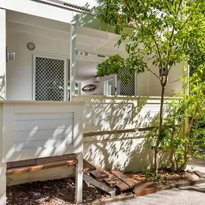 Kareela Court 4 Kareela Avenue 14 Noosa Heads
